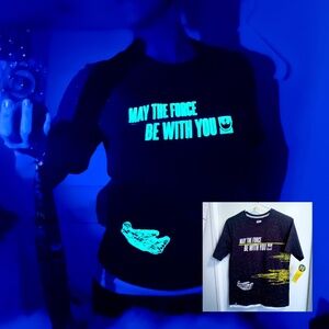 🔥2/$10 NWT🤩 |•DISNEY•| Star Wars GLOW IN THE DARK T-Shirt Size XXL (18) Youth